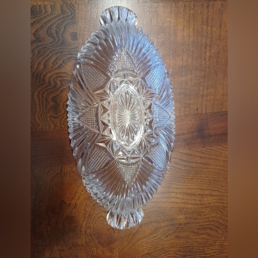Vintage pressed glass relish or nut try - Picture 2 of 2
